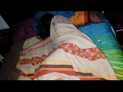 ❤️ Stepson berating indung suku ngora na bari manehna saré. ☑ video porno di urang ❤